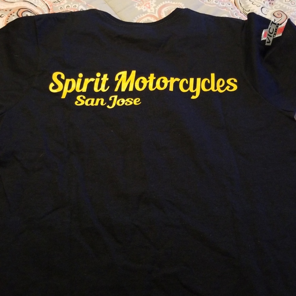 Womans tee - Picture 4 of 4